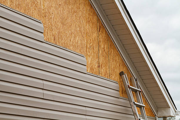 24/7 Emergency Storm Damage Siding Repair experts in Lowell, NC